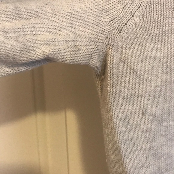 Gently Used Size L Grey Sweater - Picture 4 of 4